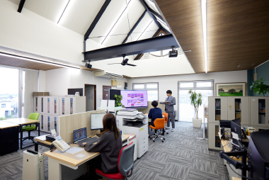 スタッフ写真！