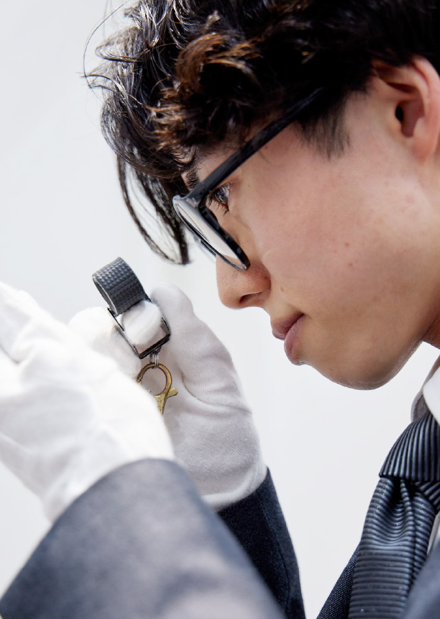 価値を見抜く目より、 大切なのは寄り添う心だった。