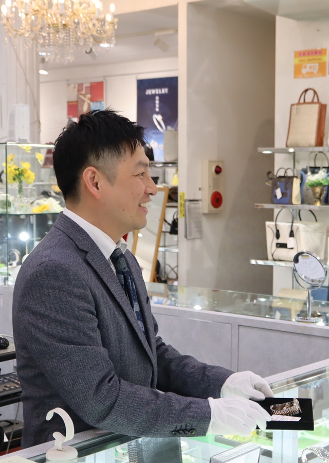 1本の間違い電話から400万円の買取