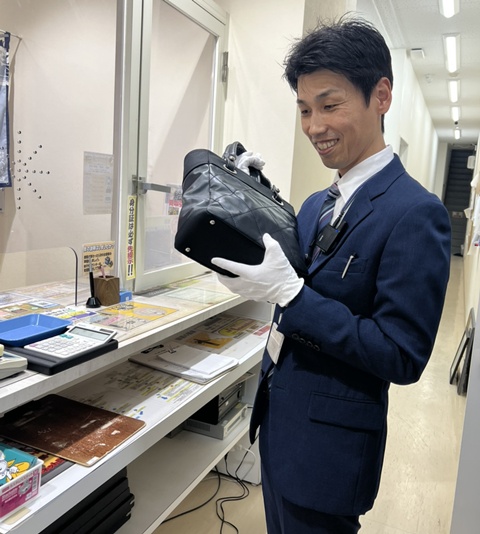 相手の懐に飛び込み、心で動かす。